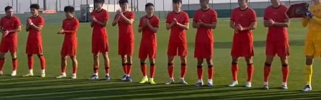 直播吧：国足2-2乌兹别克斯坦，1胜2平结束迪拜拉练，将连夜回国