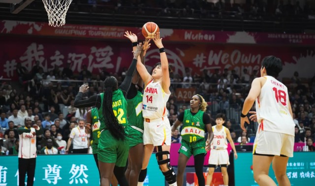 百家乐官网-泪目！李月汝夺单场最佳表态：海外历练为了助中国女篮上领奖台